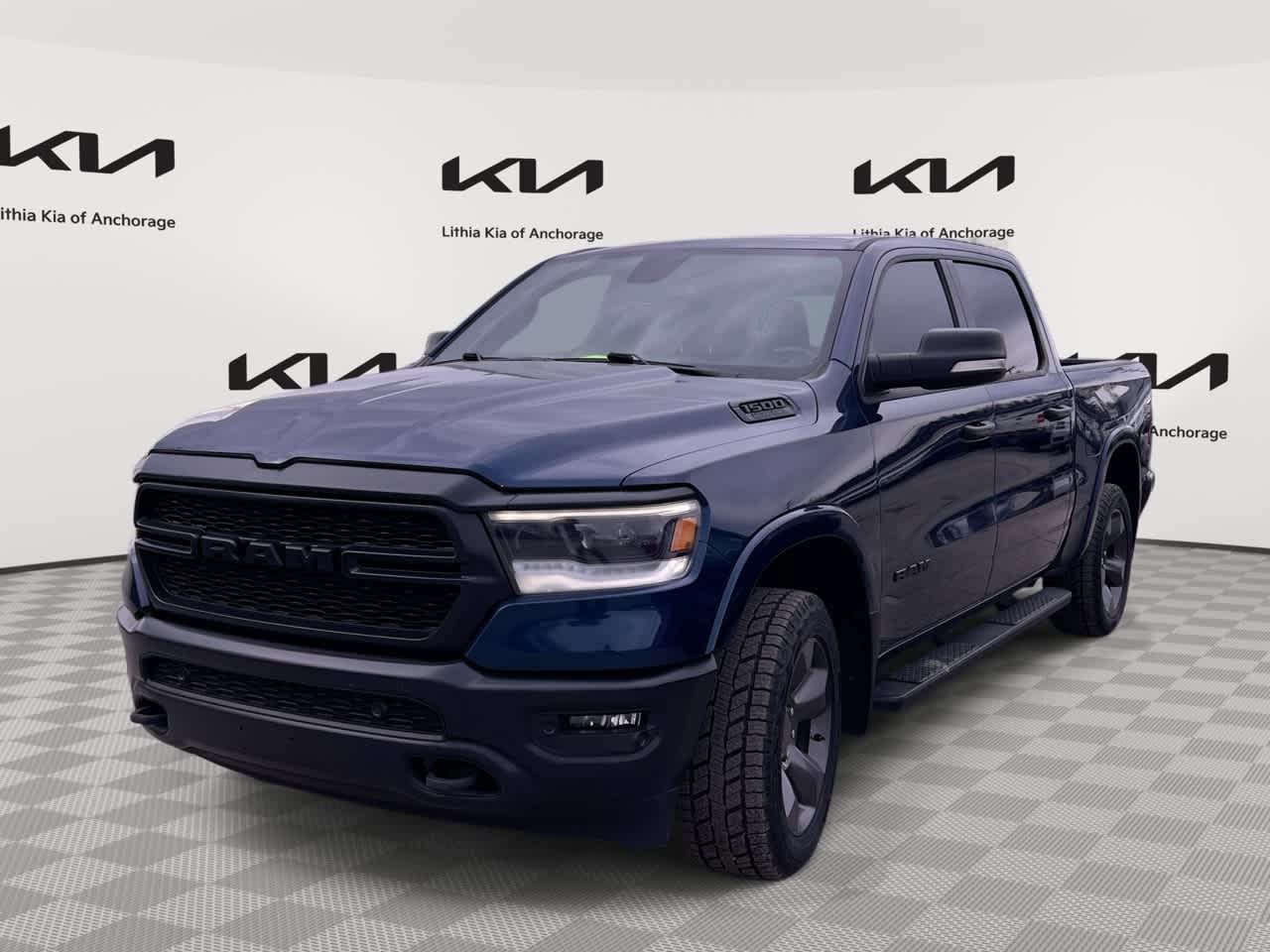 2020 RAM 1500 Big Horn/Lone Star 4x4 Crew Cab 5'7's photo