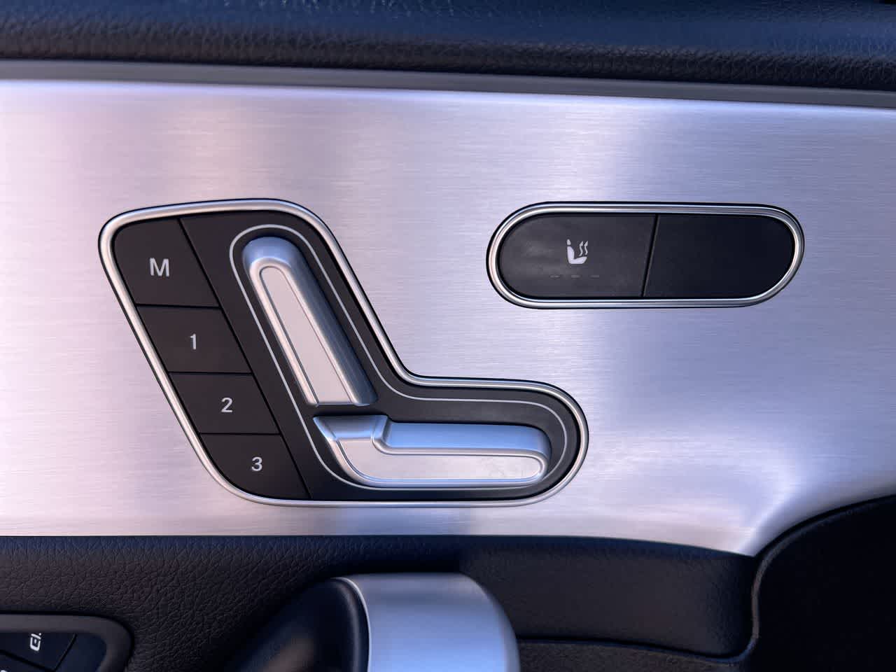 Thumbnail: 2019 Mercedes-Benz A-Class - 12