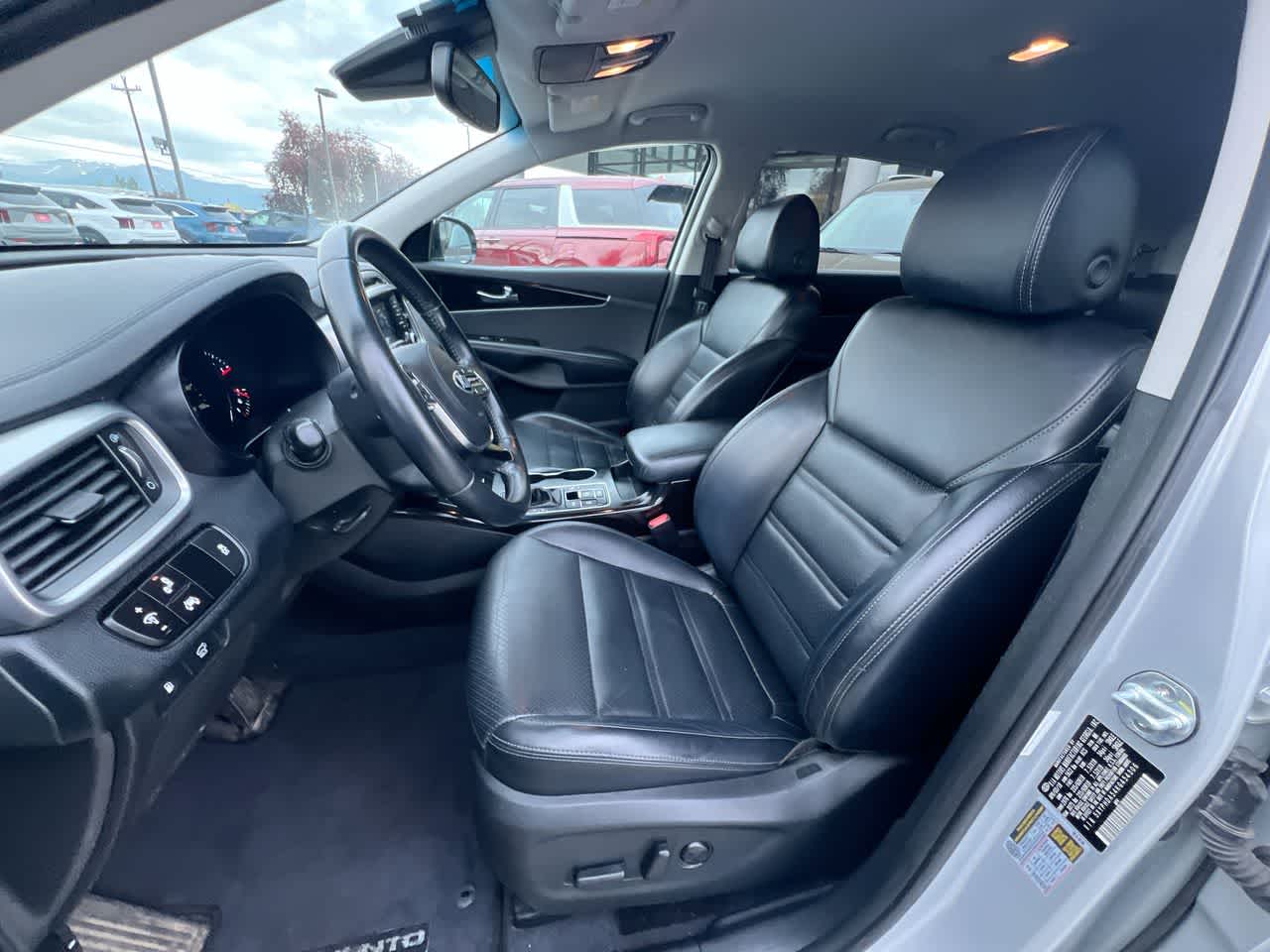 Thumbnail: 2019 Kia Sorento - 11