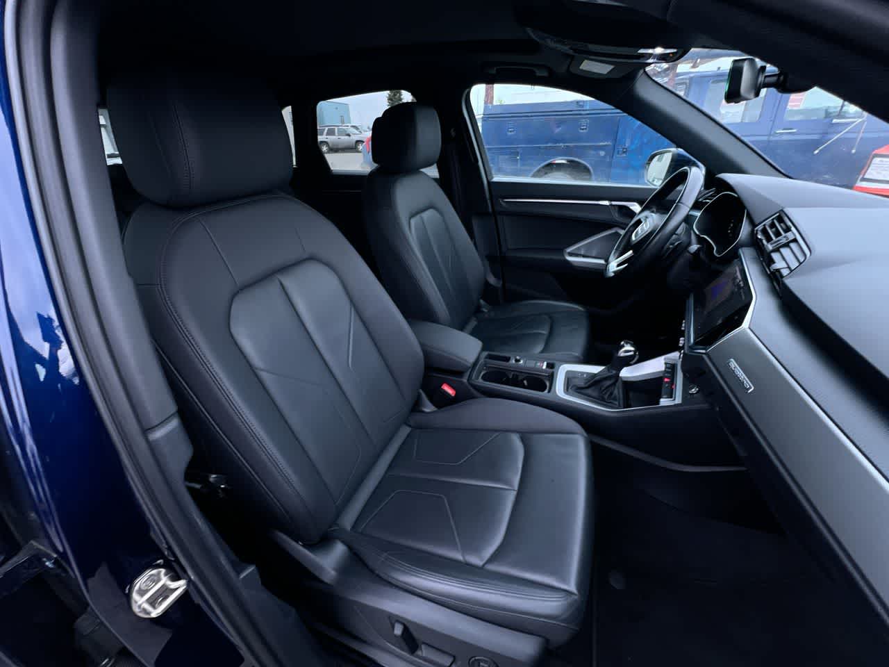 Thumbnail: 2023 Audi Q3 - 28