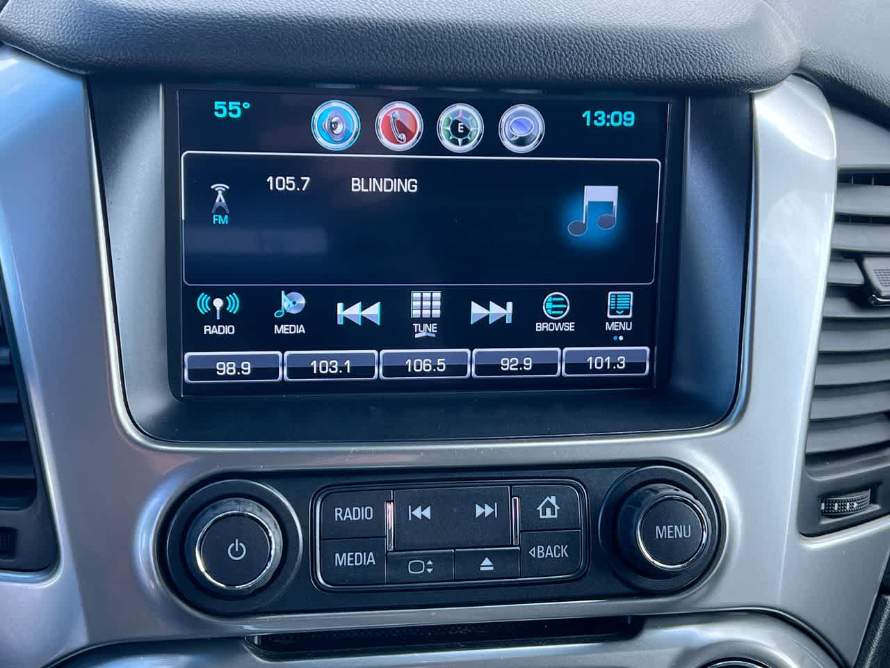 Thumbnail: 2019 Chevrolet Suburban - 16