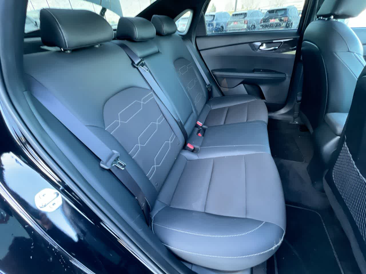 Thumbnail: 2024 Kia Forte - 24