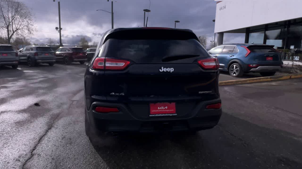 2015 Jeep Cherokee Sport 7