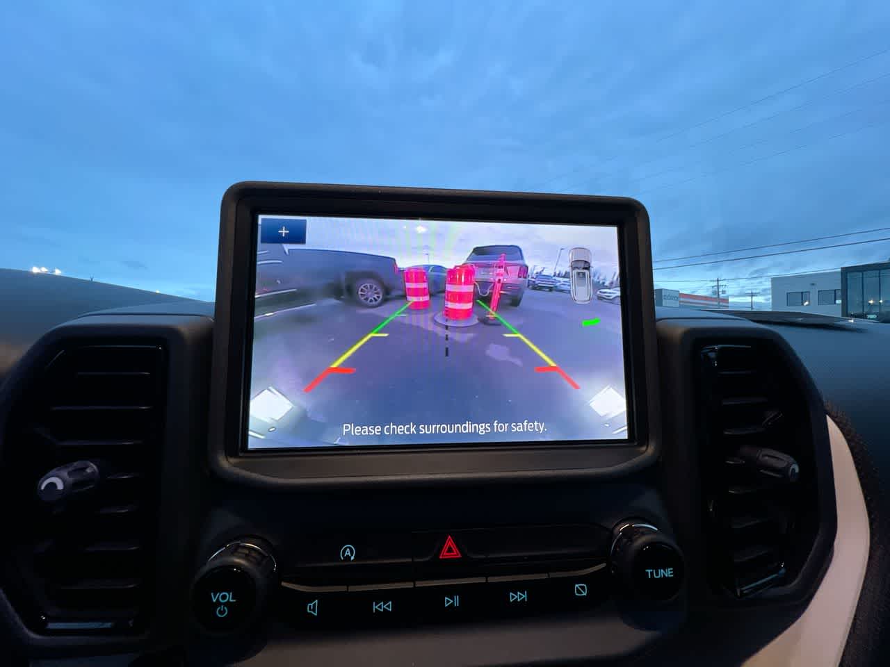 Thumbnail: 2023 Ford Bronco Sport - 17