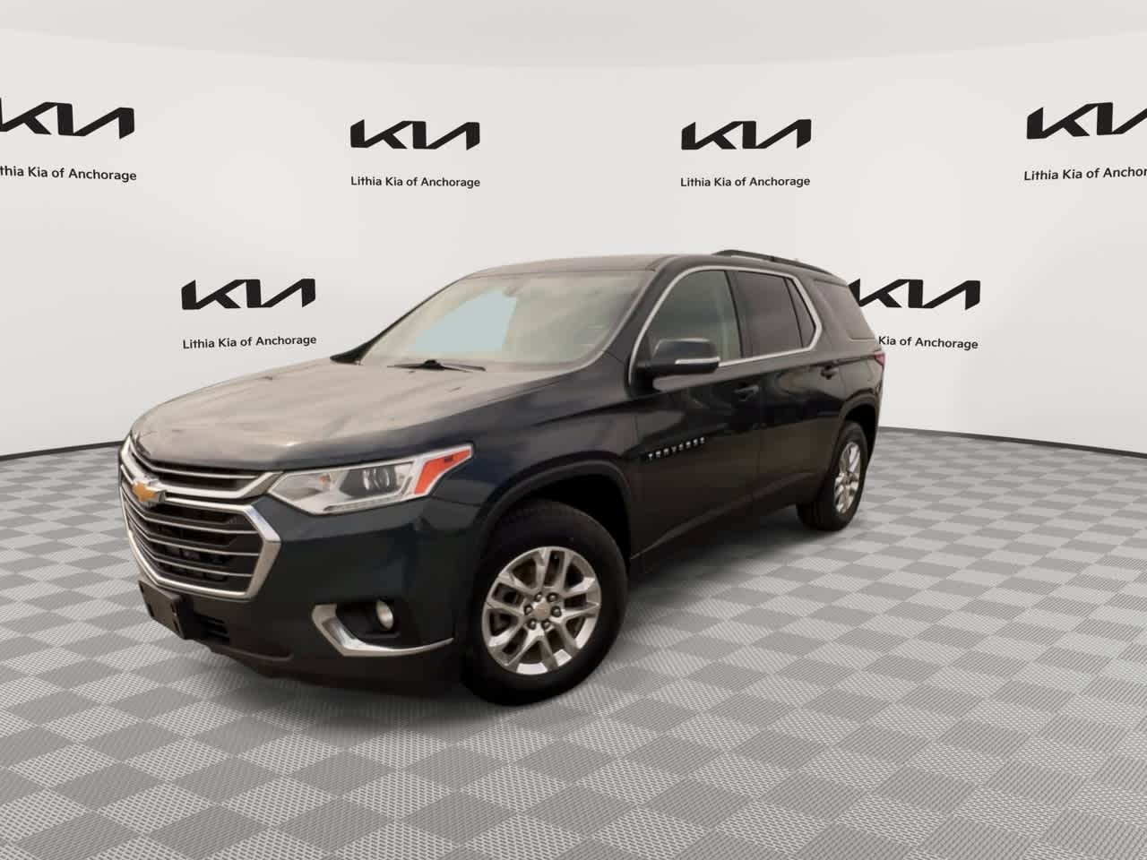 Thumbnail: 2021 Chevrolet Traverse - 4