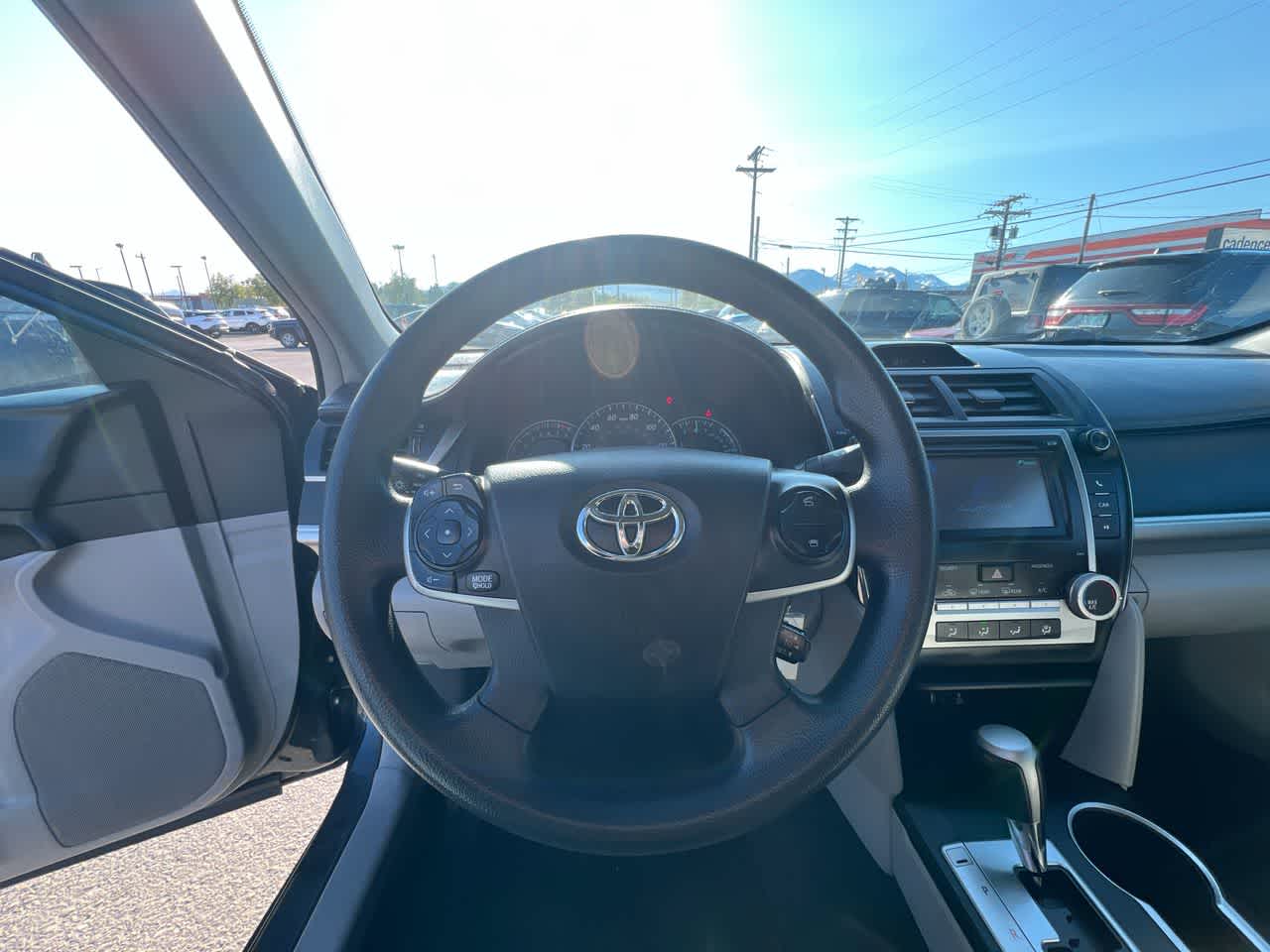 Thumbnail: 2012 Toyota Camry - 14