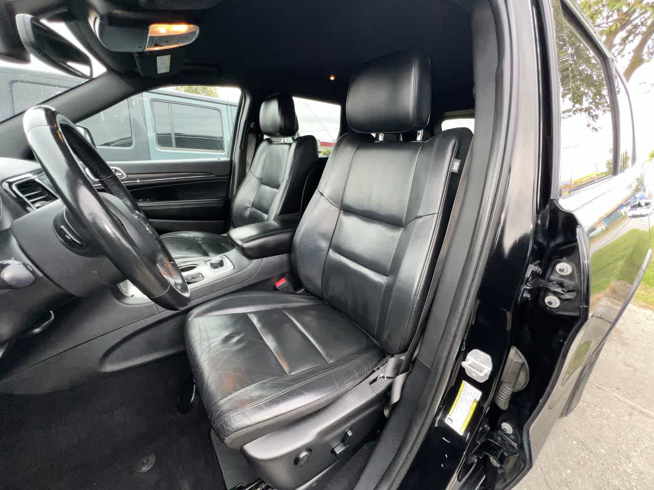 Thumbnail: 2019 Jeep Grand Cherokee - 11