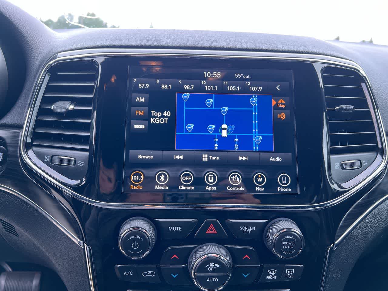 Thumbnail: 2019 Jeep Grand Cherokee - 16