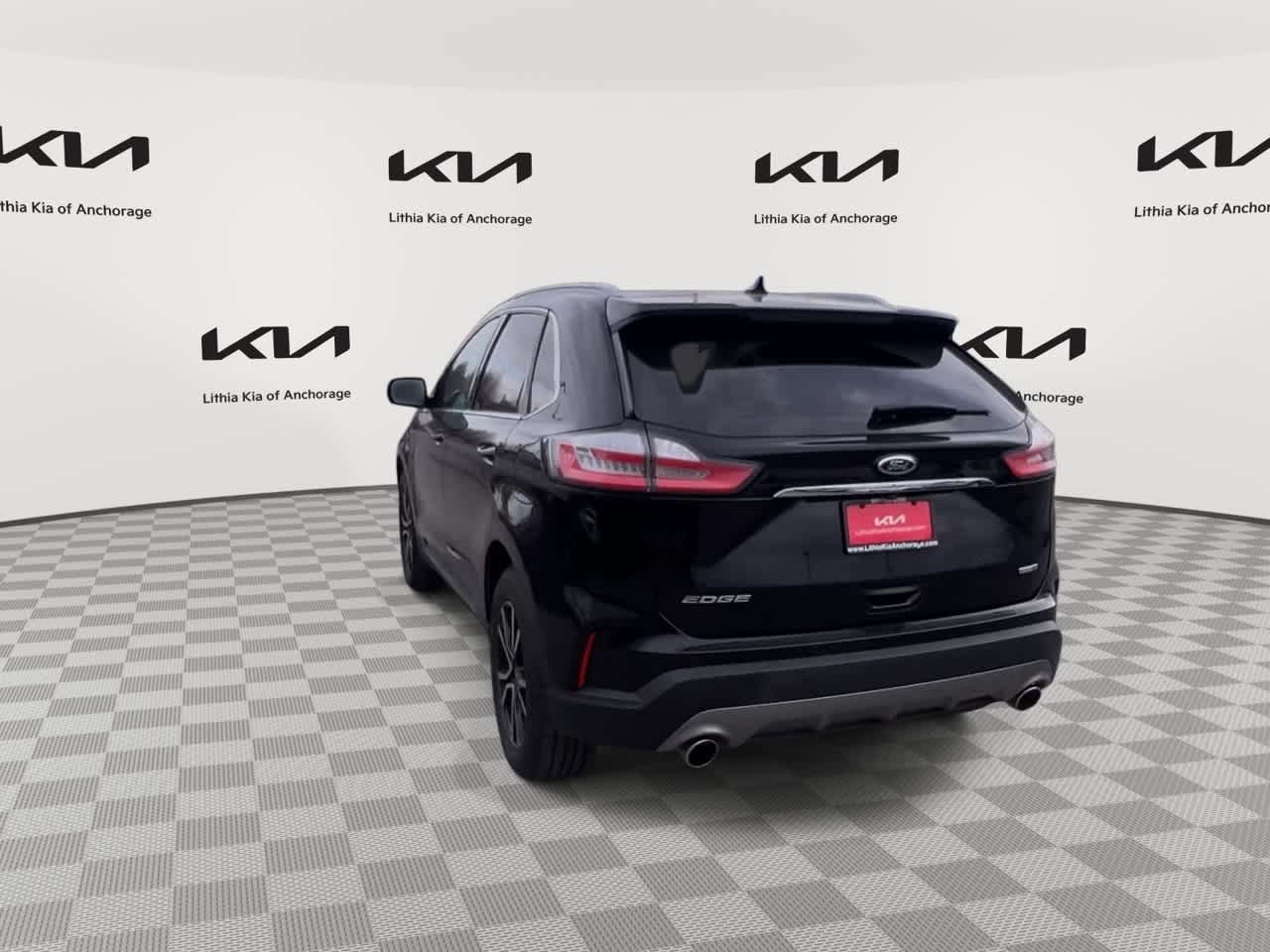 Thumbnail: 2020 Ford Edge - 2