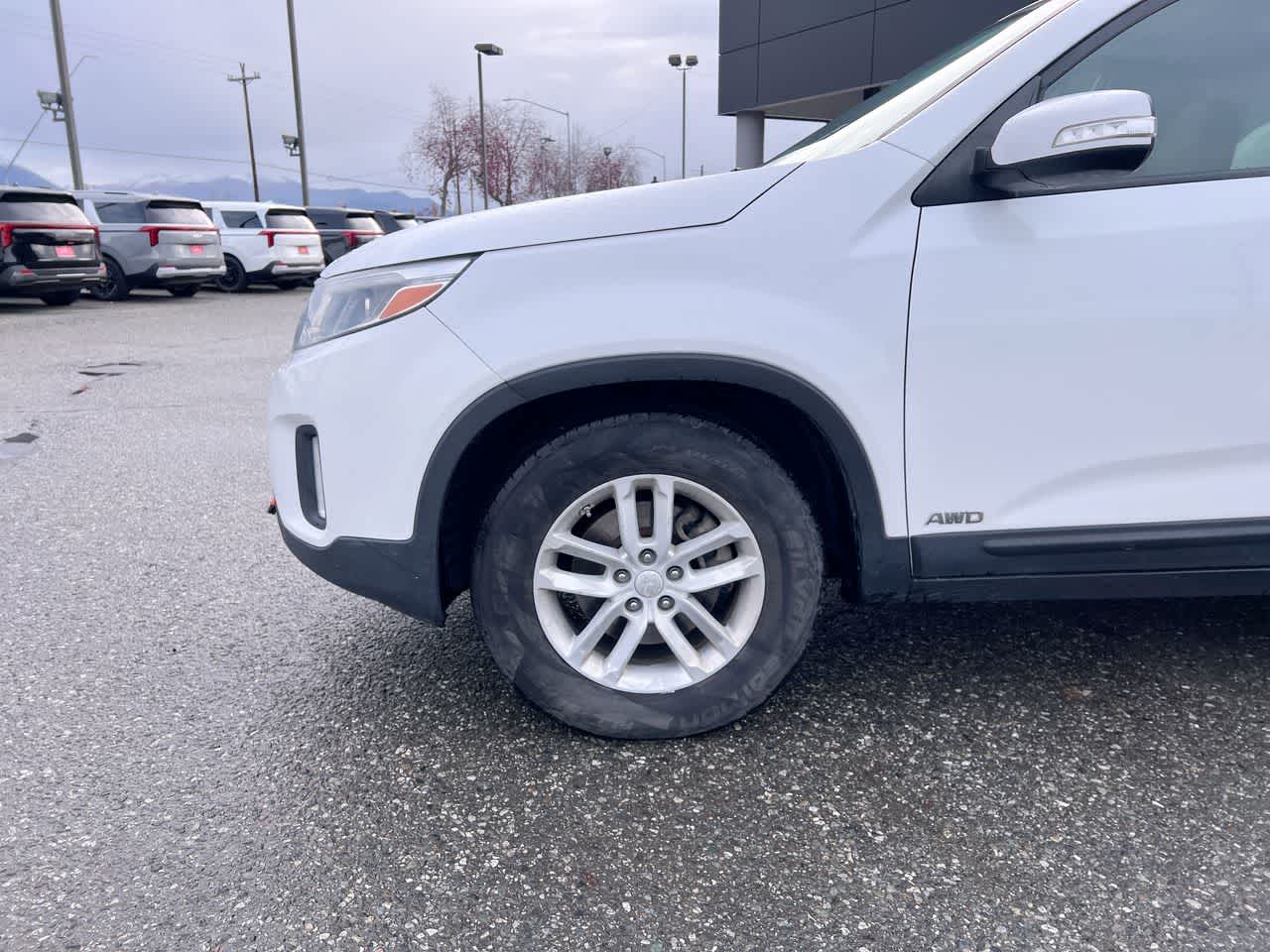 Thumbnail: 2015 Kia Sorento - 10