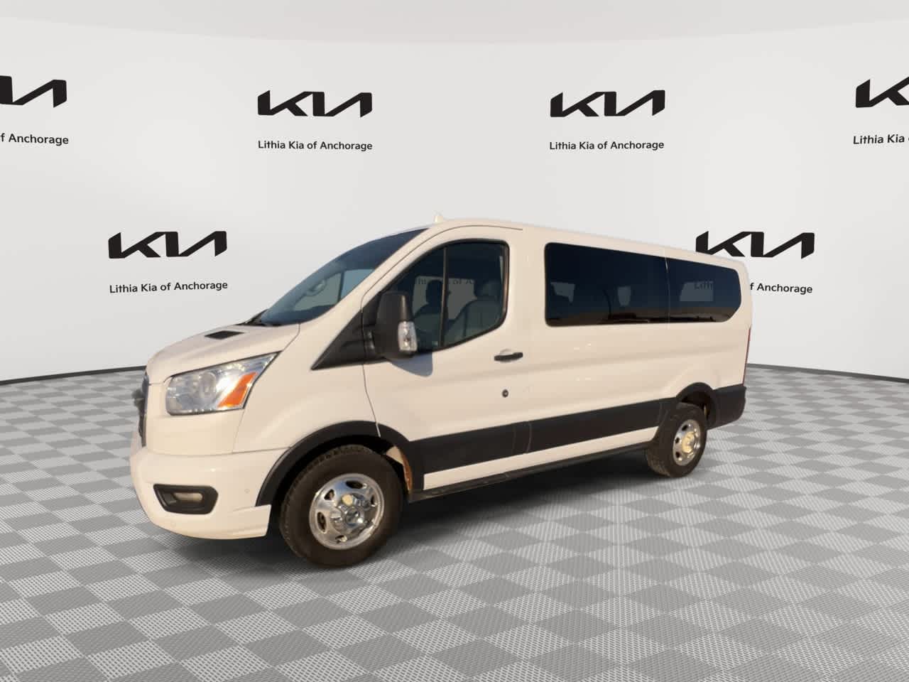 Thumbnail: 2020 Ford Econoline - 4