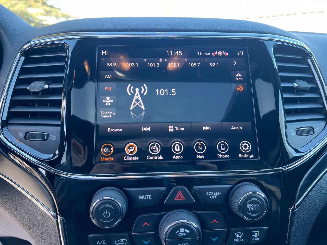 Thumbnail: 2020 Jeep Grand Cherokee - 16