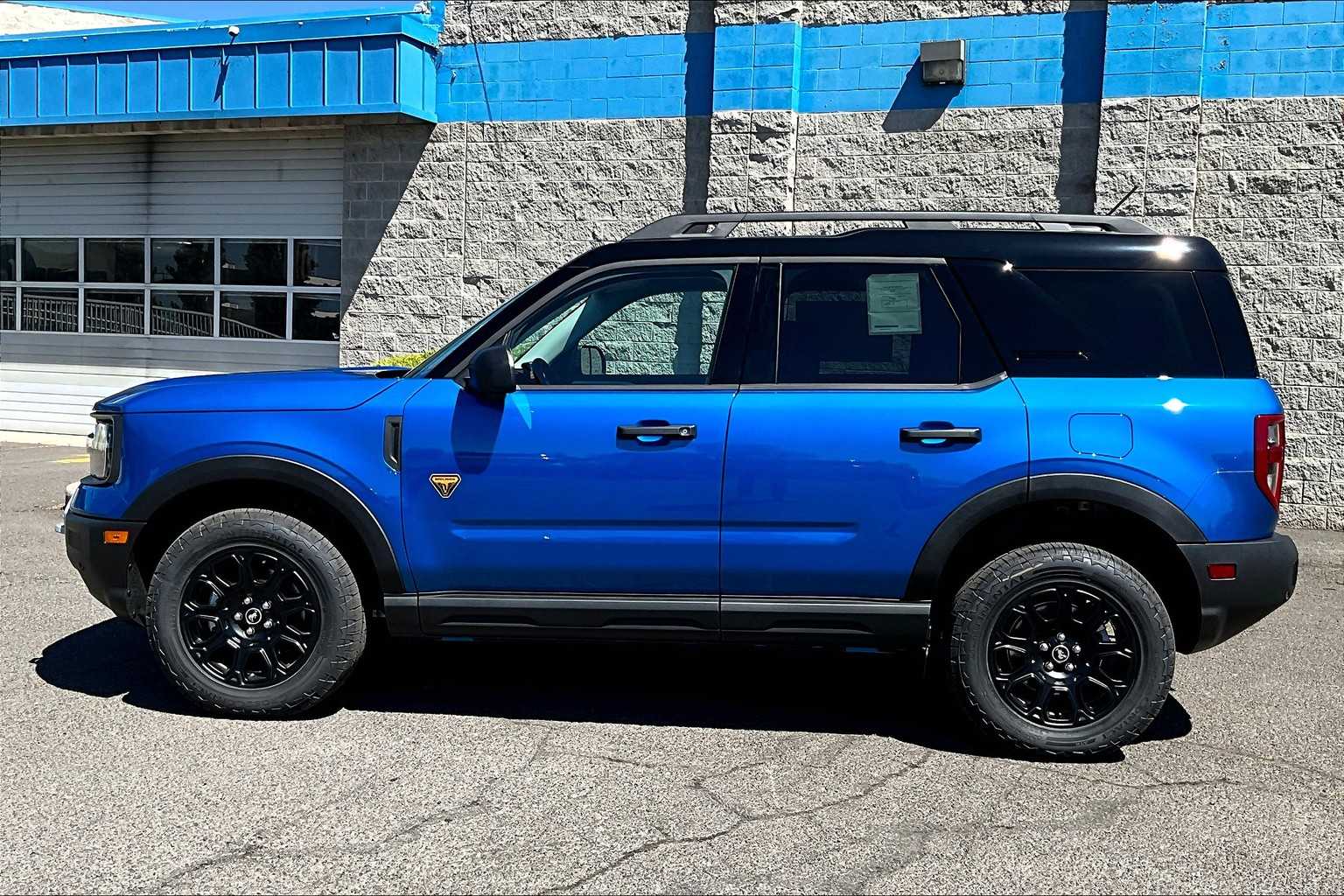 2025 Ford Bronco Sport Badlands photo 3