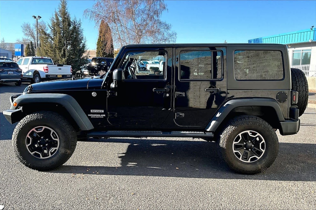 Used 2017 Jeep Wrangler JK Unlimited Sport SUV