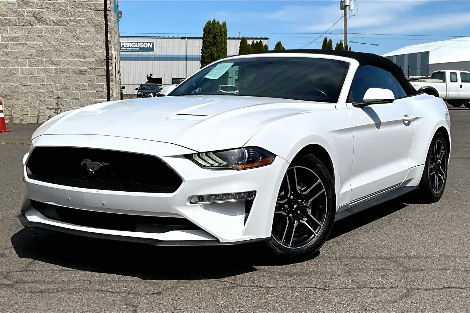 2020 Ford Mustang Convertible 