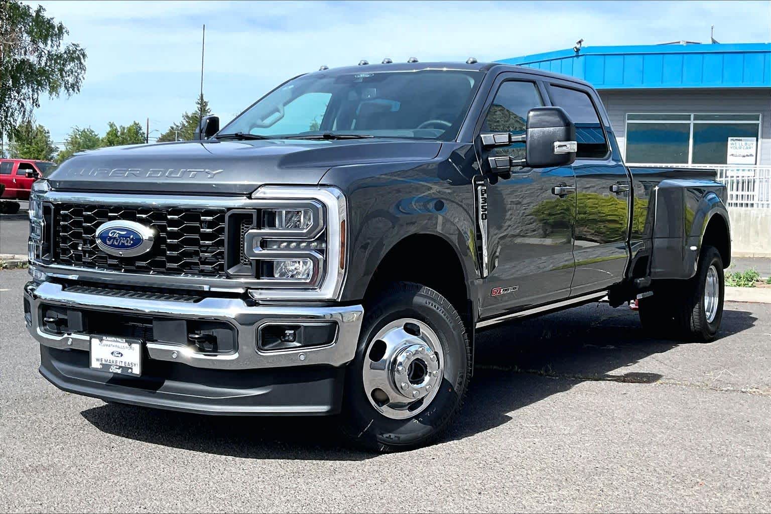 2026 Ford F-350 Lariat 4x4 Crew Cab 8' Box DRW's photo