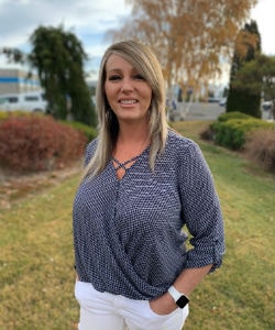 Staff member Christy Rajnus from ID_599195c15c17