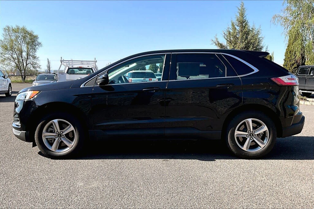 Used 2024 Ford Edge SEL SUV