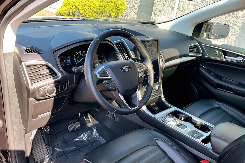 Used 2024 Ford Edge SEL SUV