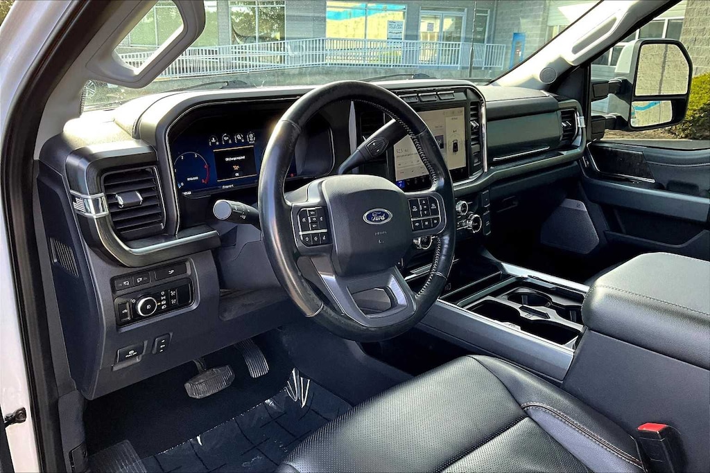 Used 2023 Ford F-350 Lariat Super Duty Truck Crew Cab