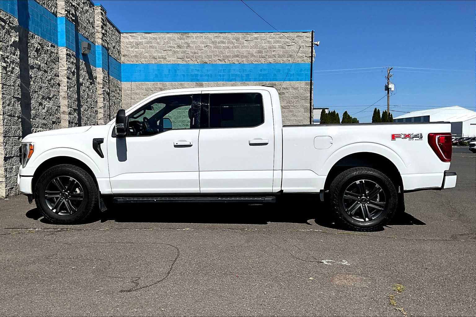 2021 Ford F-150 XLT photo 3