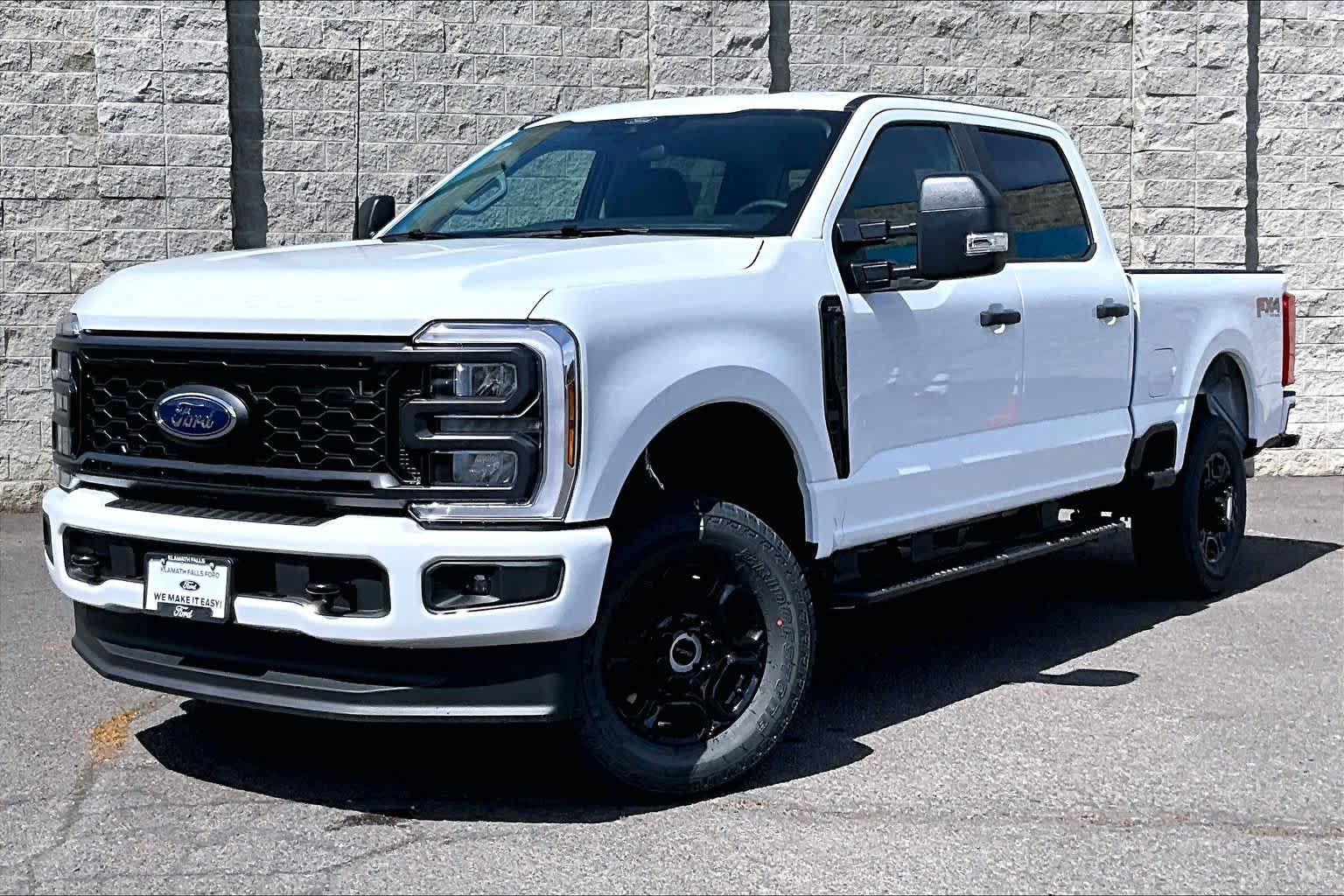2026 Ford F-250 XL 4x4 Crew Cab 6-3/4' Box's photo