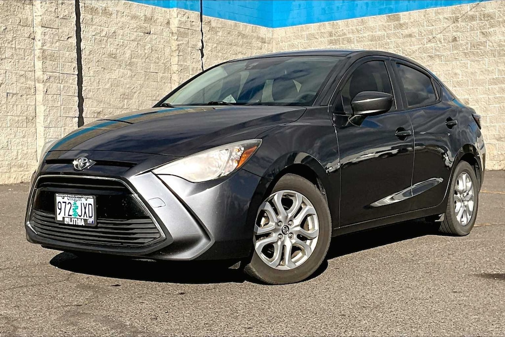 Used 2017 Toyota Yaris iA Base Sedan