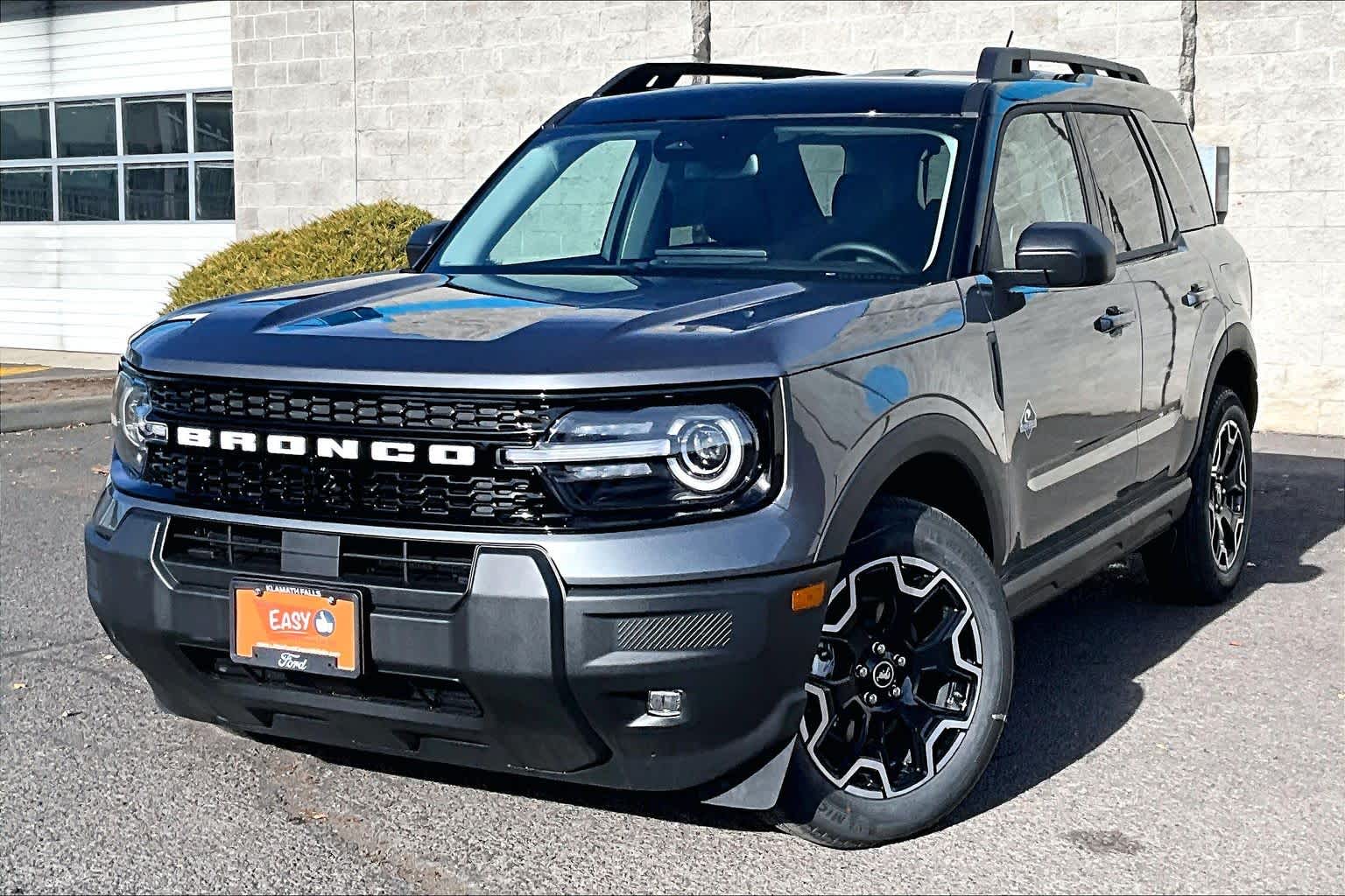 2025 Ford Bronco Sport Outer Banks's photo