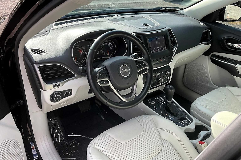 Used 2021 Jeep Cherokee Latitude Lux SUV