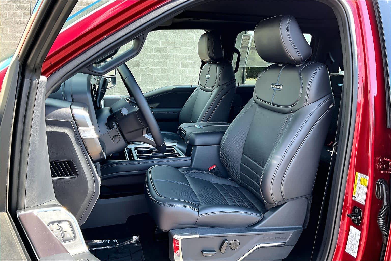 2026 Ford F-250 Super Duty Platinum - Photo 11