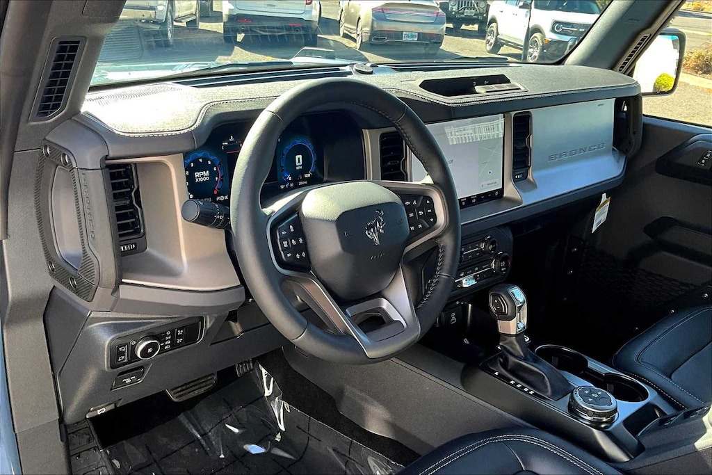 New 2025 Ford Bronco Outer Banks SUV