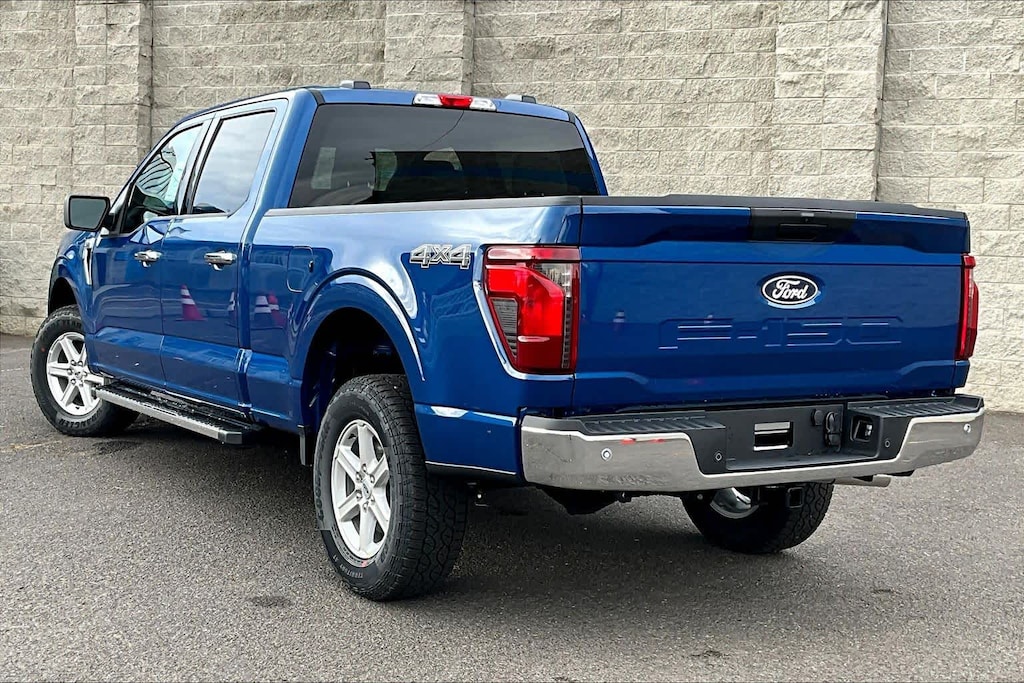 New 2025 Ford F-150 XLT Truck SuperCrew Cab