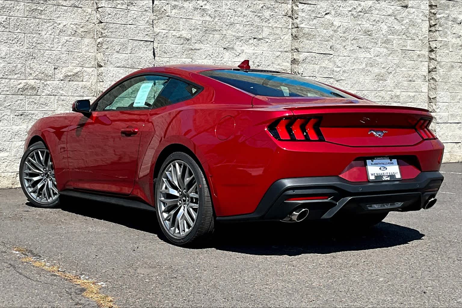 2024 Ford Mustang EcoBoost Premium photo 4
