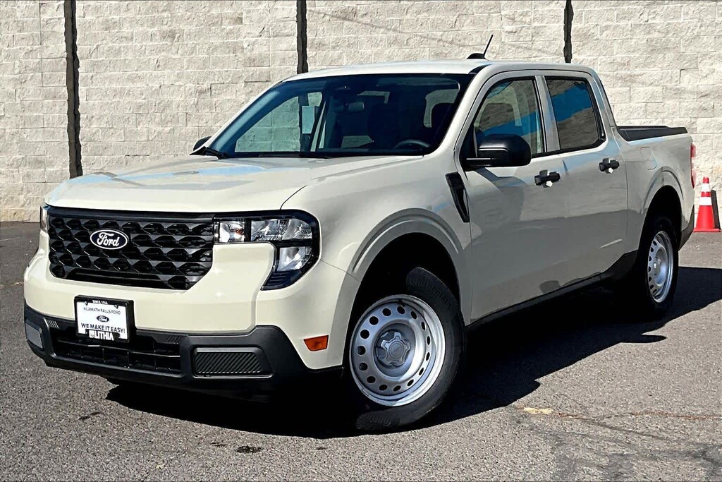 New 2025 Ford Maverick XL Truck SuperCrew
