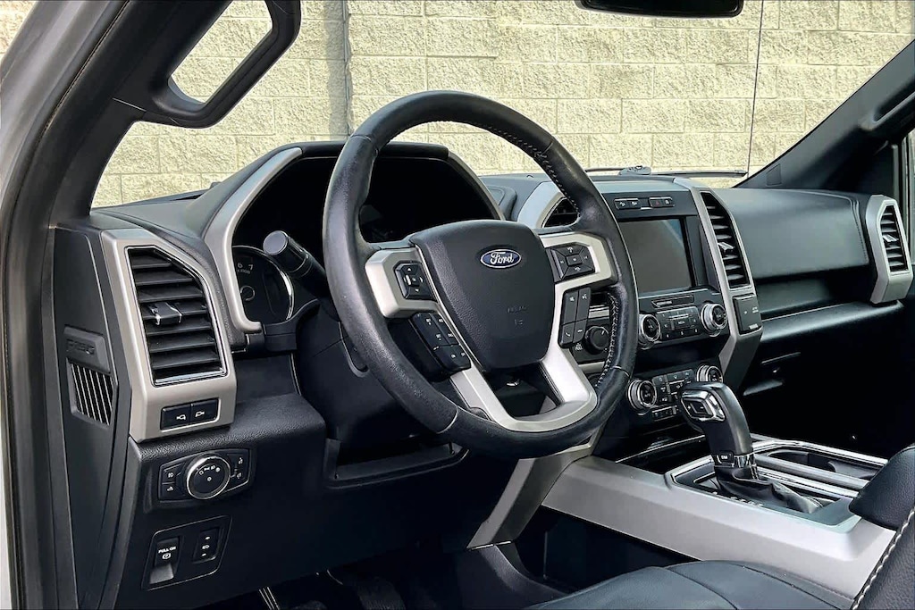 Used 2019 Ford F-150 Lariat Truck SuperCrew Cab