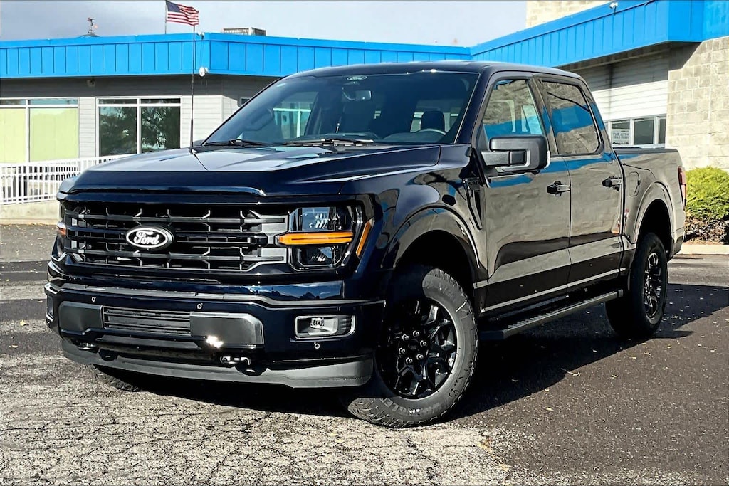 New 2025 Ford F-150 XLT Truck SuperCrew Cab