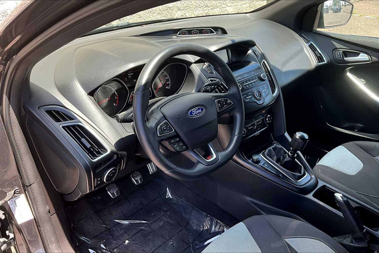 Used 2018 Ford Focus ST with VIN 1FADP3L9XJL247640 for sale in Klamath Falls, OR