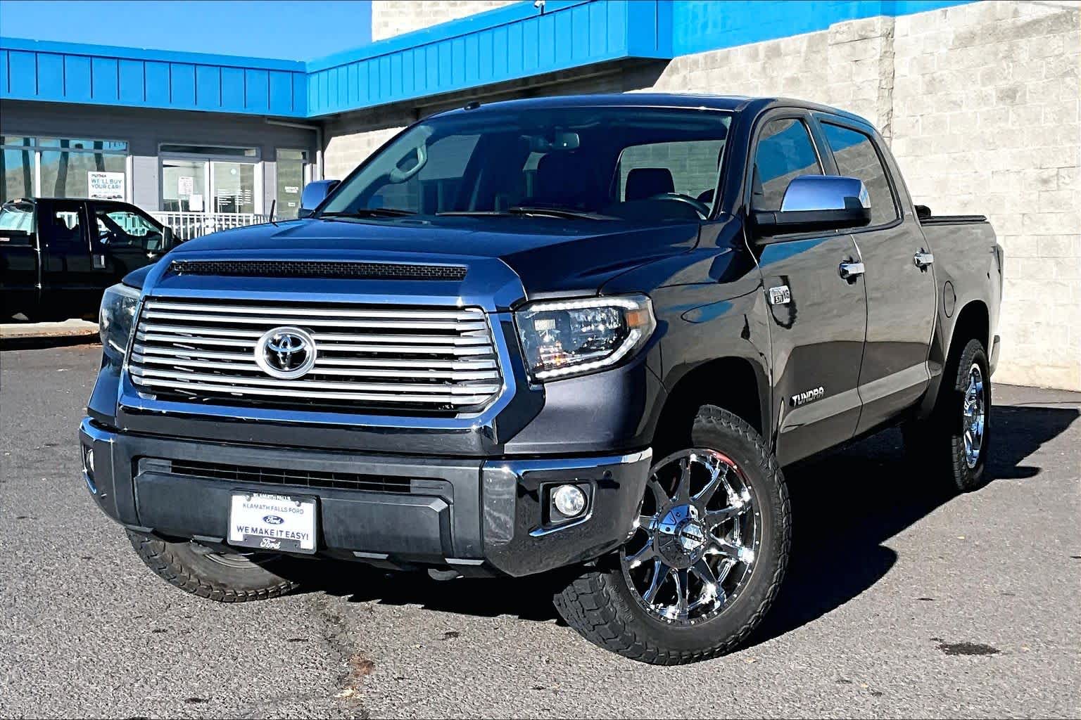 2017 Toyota Tundra Limited's photo