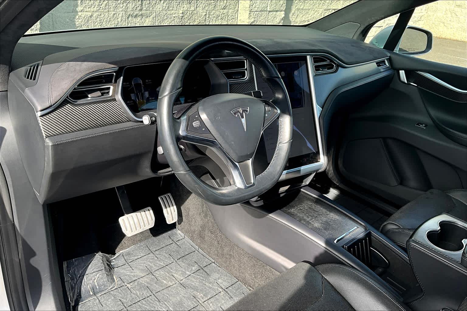 Used 2016 Tesla Model X P90D with VIN 5YJXCBE45GF012976 for sale in Klamath Falls, OR