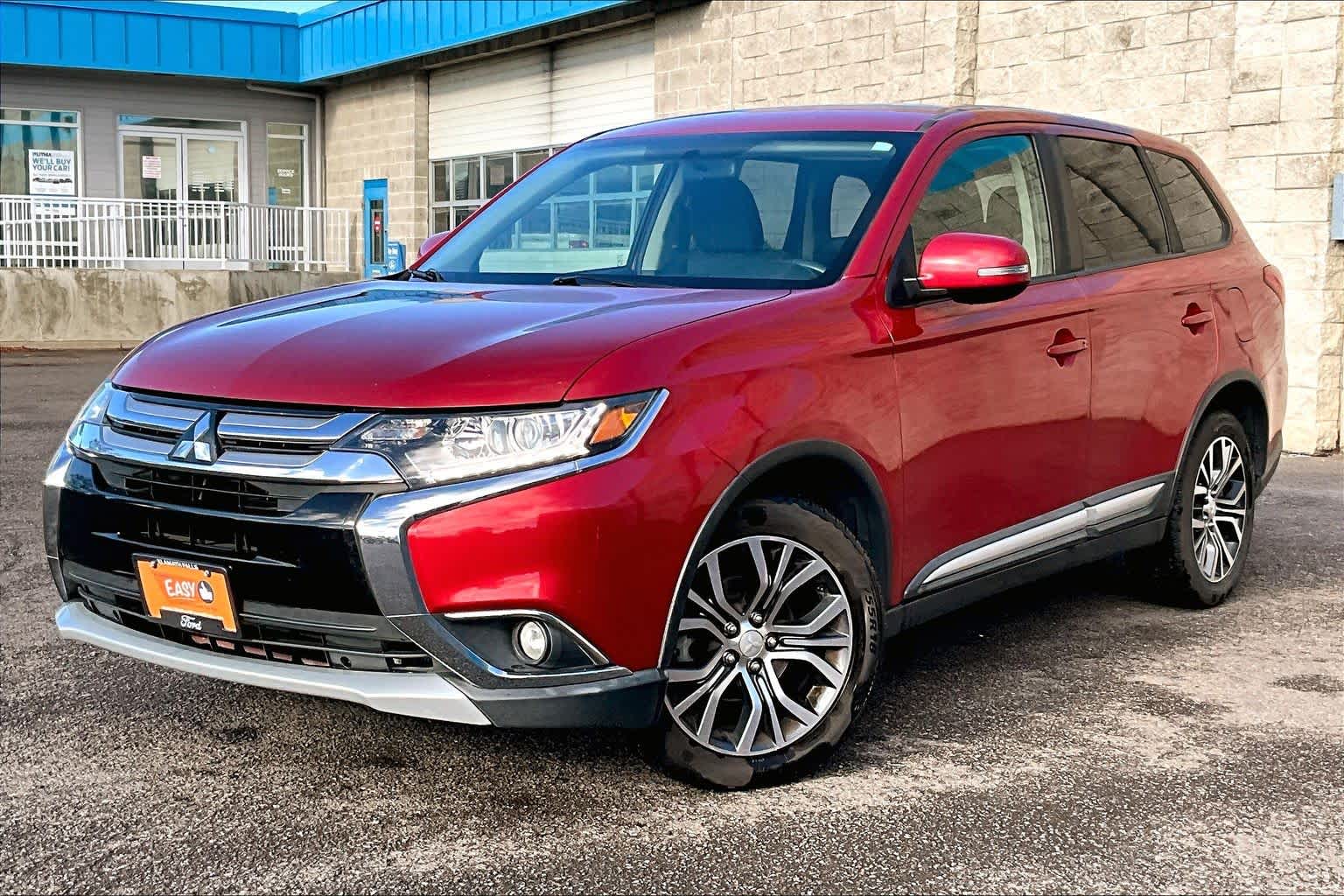 2018 Mitsubishi Outlander SE's photo