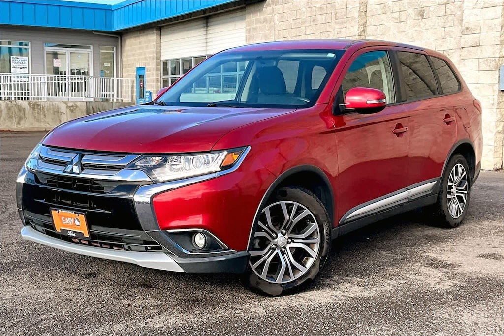 Used 2018 Mitsubishi Outlander SE CUV