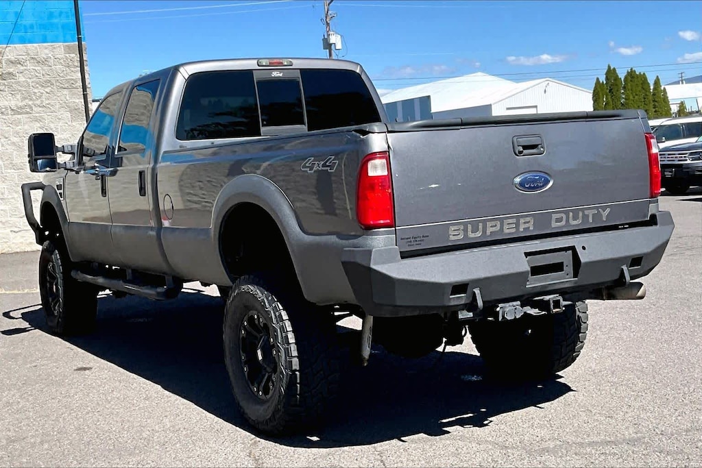 Used 2009 Ford F-350 Lariat Super Duty Truck Crew Cab