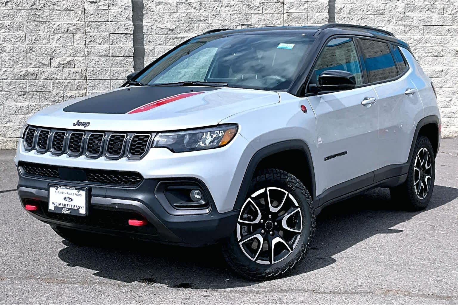 2025 Jeep Compass Trailhawk 4X4's photo