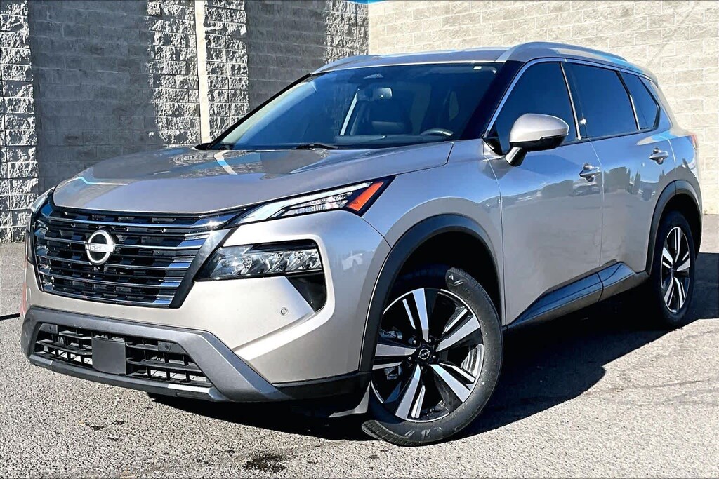 Used 2024 Nissan Rogue SL SUV