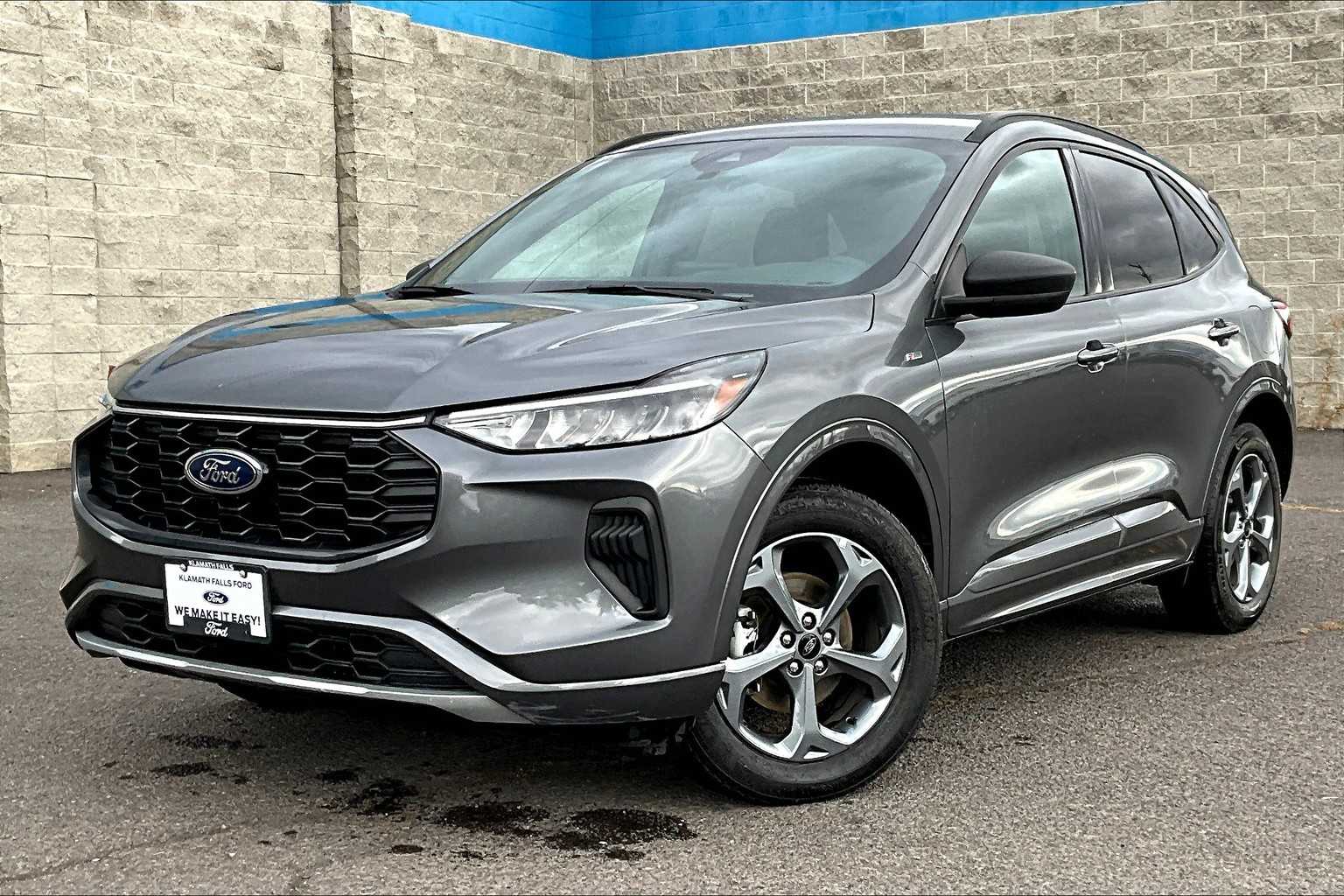 2024 Ford Escape ST-Line's photo