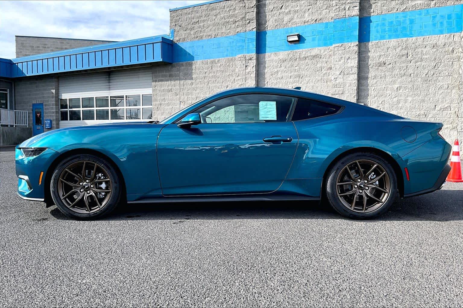 2026 Ford Mustang EcoBoost Premium Fastback - Photo 3