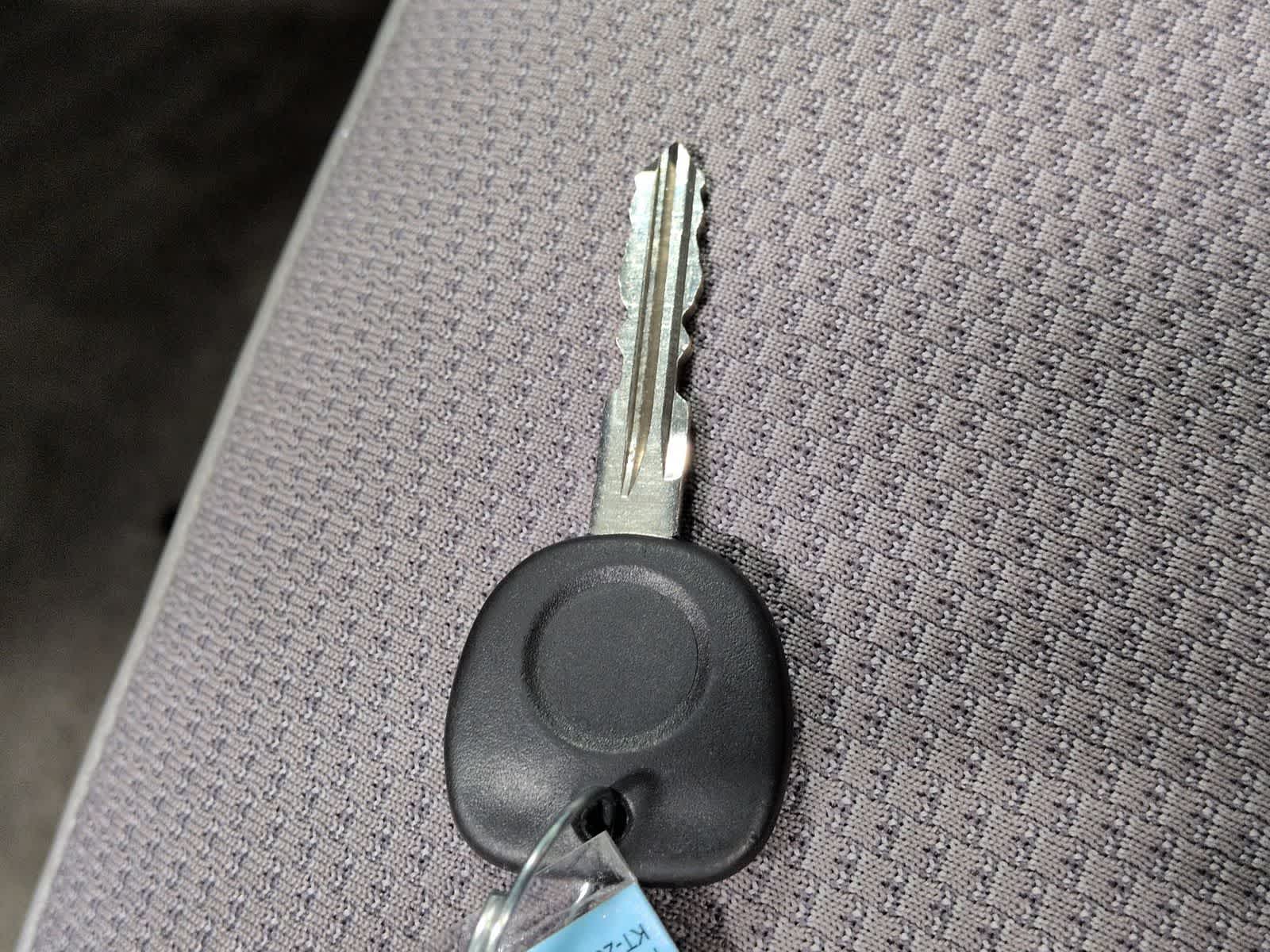 Thumbnail: 2004 Saturn Ion - 32