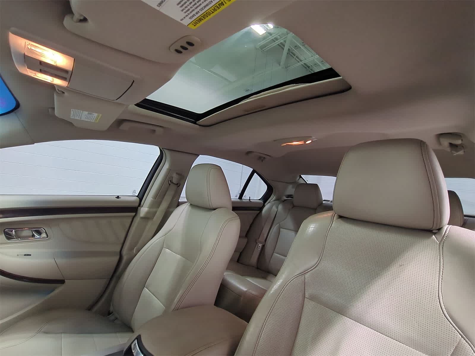Thumbnail: 2011 Ford Taurus - 20