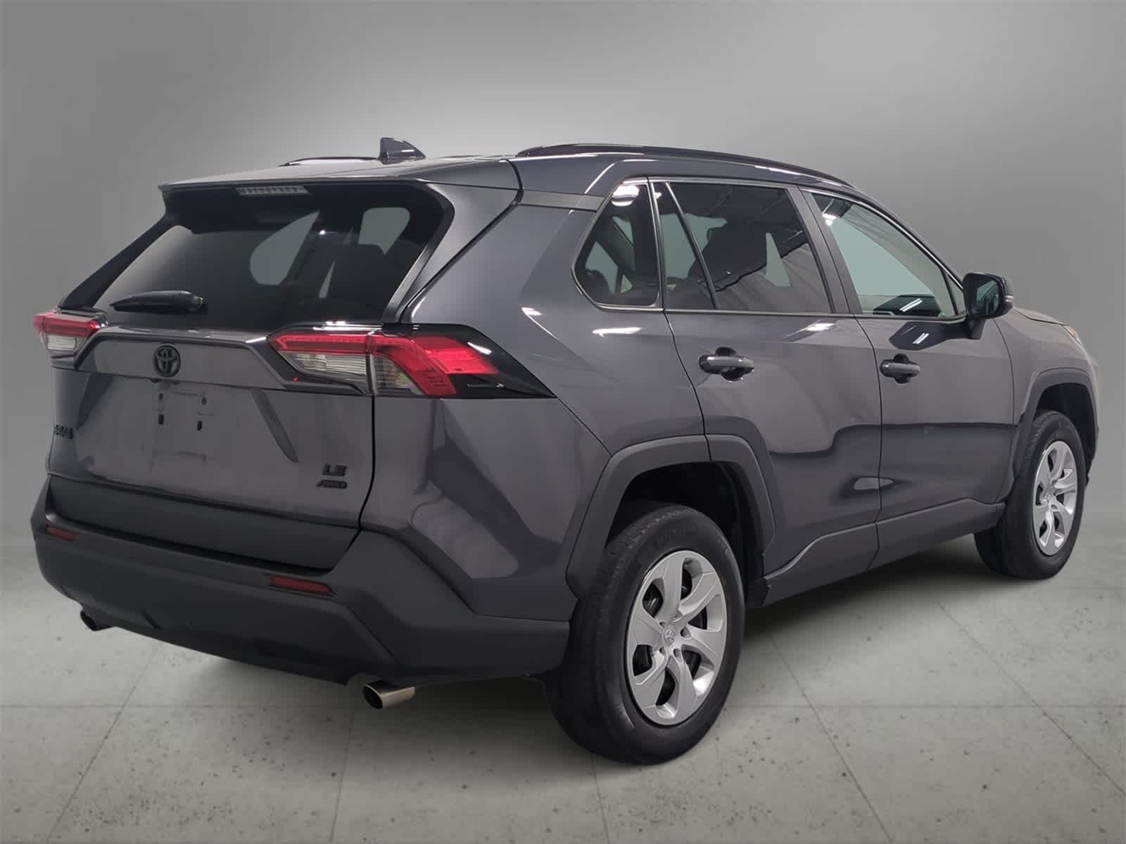 Thumbnail: 2019 Toyota RAV4 - 8
