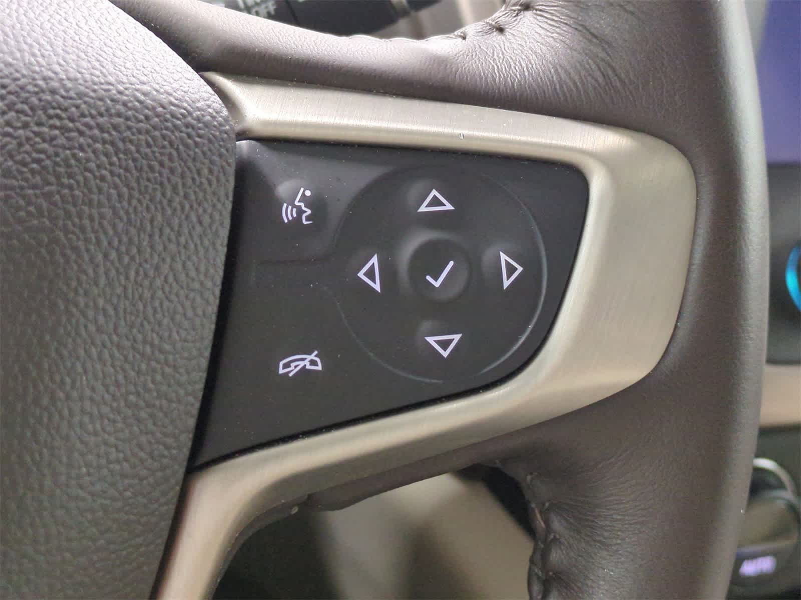 Thumbnail: 2017 GMC Acadia - 24